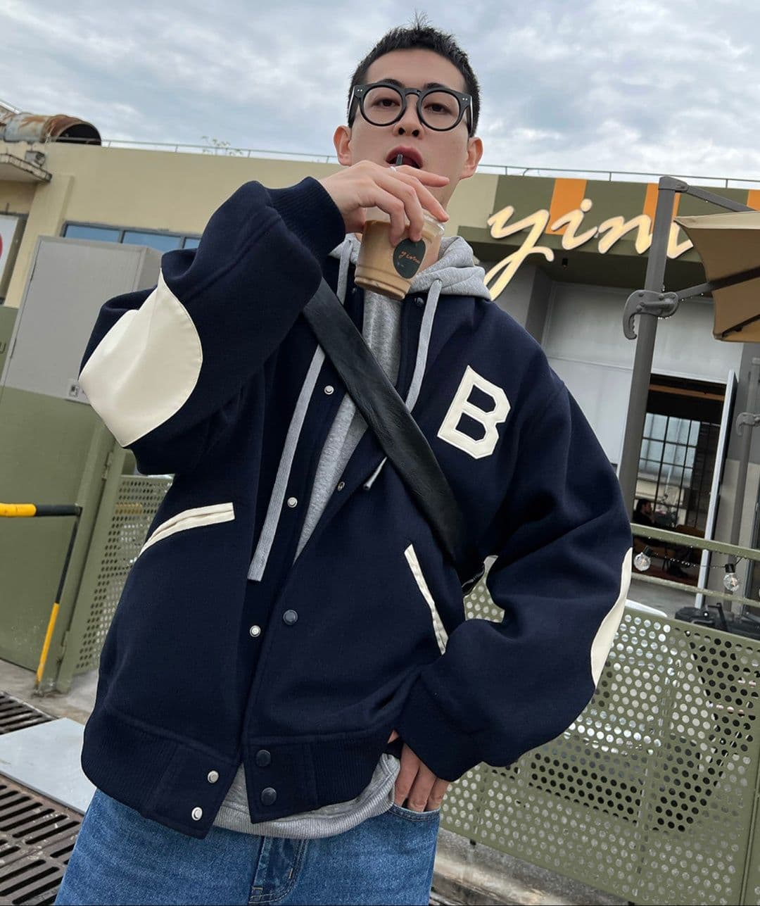 スタジャン 青 伝統的レター装飾学院風ジャケット