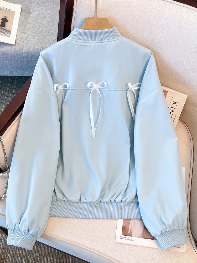 スタジャン 青 美しい刺繍入り大人カジュアルブルゾン